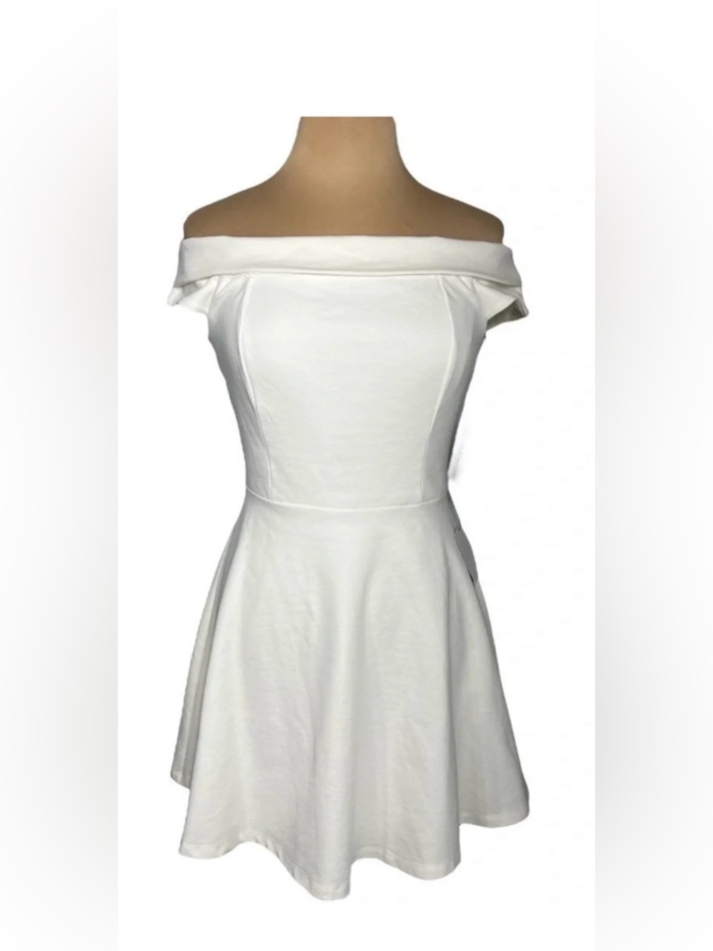 Lulus White soft white Off-the-Shoulder Skater Dress size M